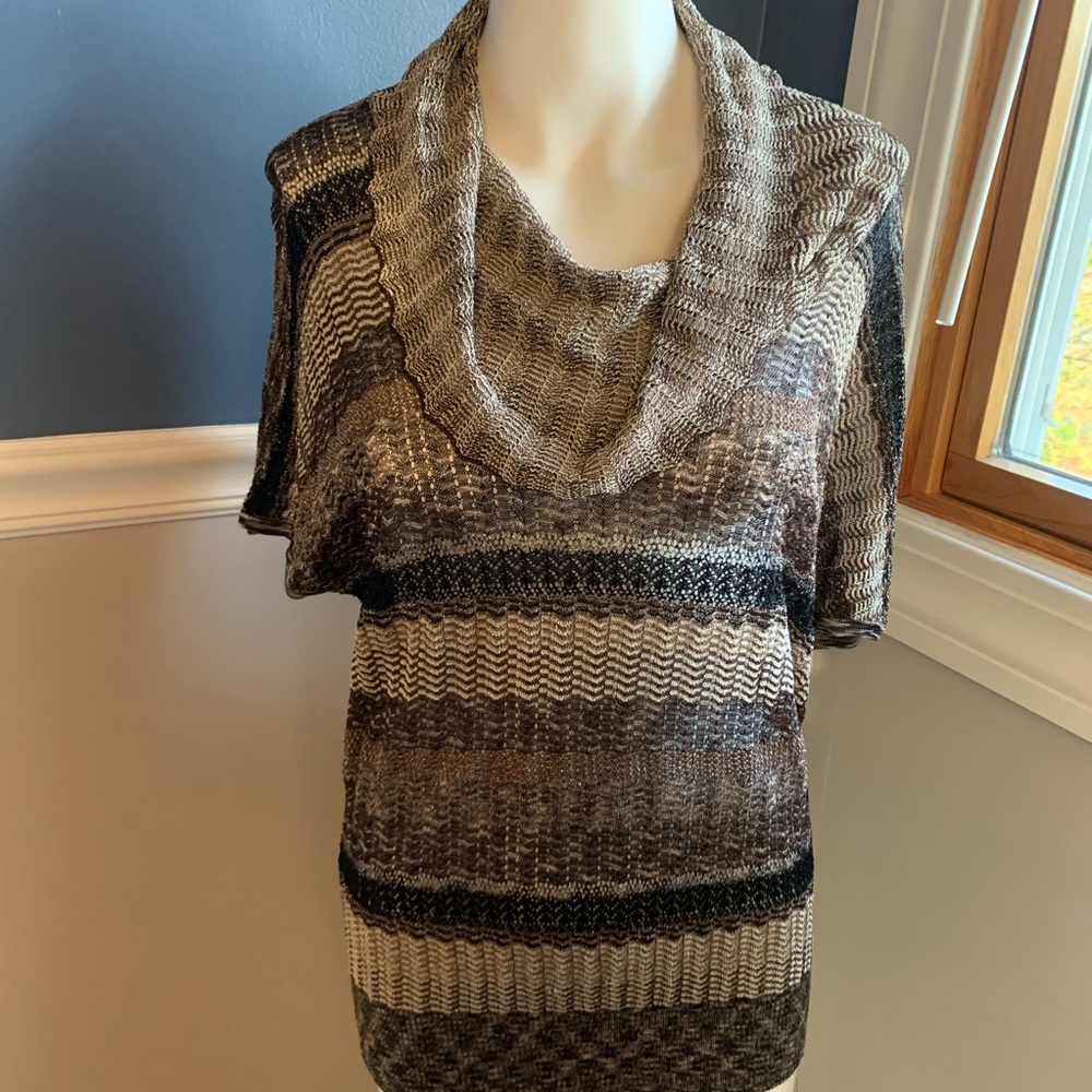 NWOT Women’s INC sweater shirt. Size SP